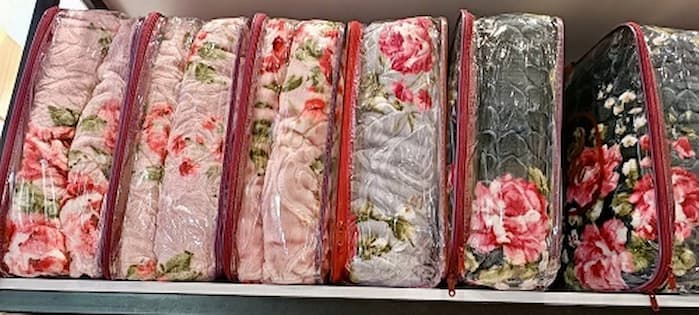 تصویر 2 از پتو درجه یک شادیلون طرح عروس مخصوص زمستان گرم، لطیف و با دوام